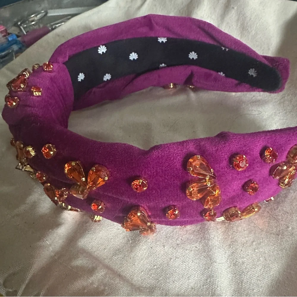 Lele Sadoughi Crystal embellished velvet knotted headband in purple